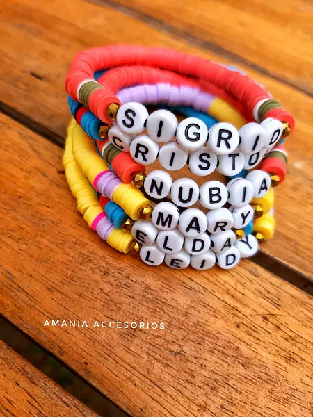 Pulseras de Colores con Mensaje